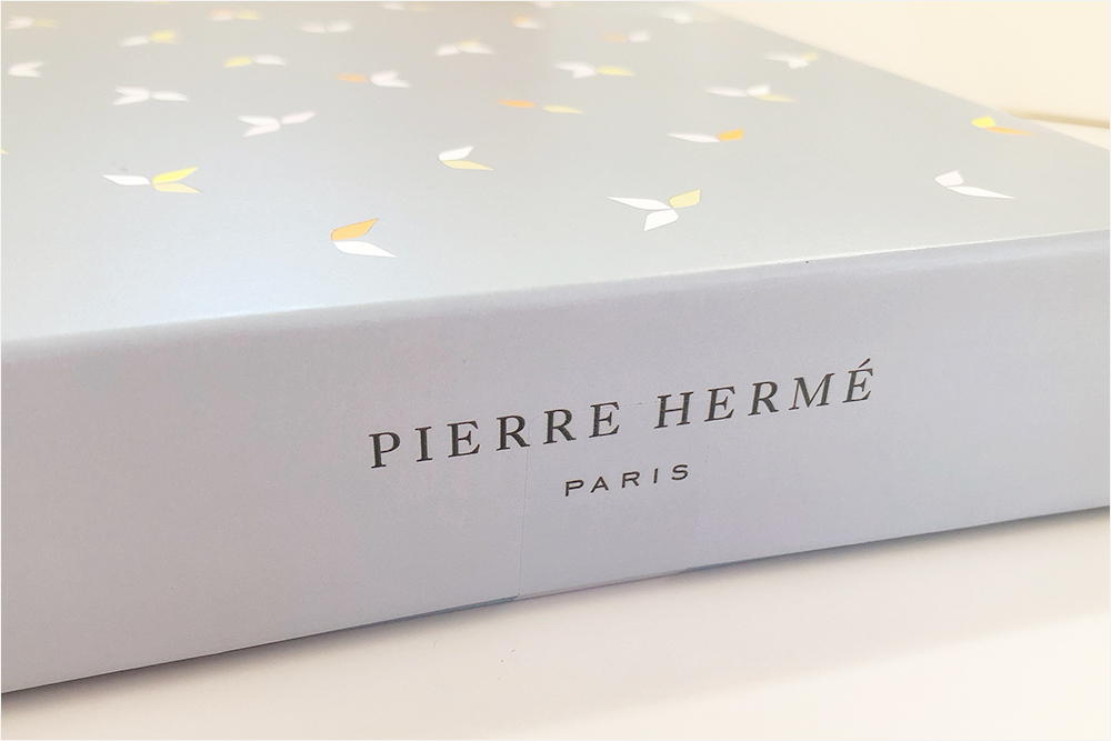 お取寄せ　スイーツ　PIERRE HERME PARIS　ピエール・エルメ・パリ　焼菓子　ラングドシャ　チョコレート菓子　期間限定
