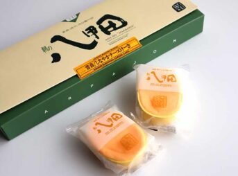 青森みやげの定番　アルパジョンのチーズケーキ「朝の八甲田」