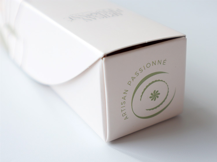 アルティザン・パシオネ「プティ サブレ ジャンドゥージャ フランボワーズ」のパッケージ