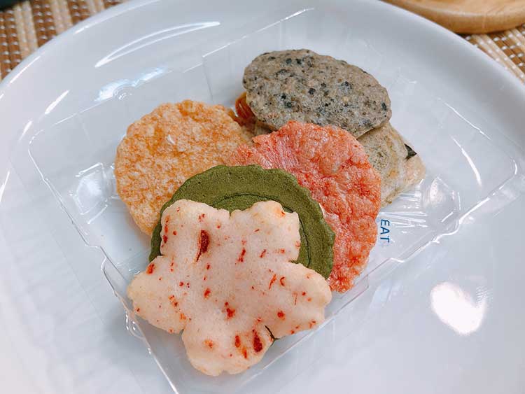 坂角総本舗 おかき&煎餅 八楽