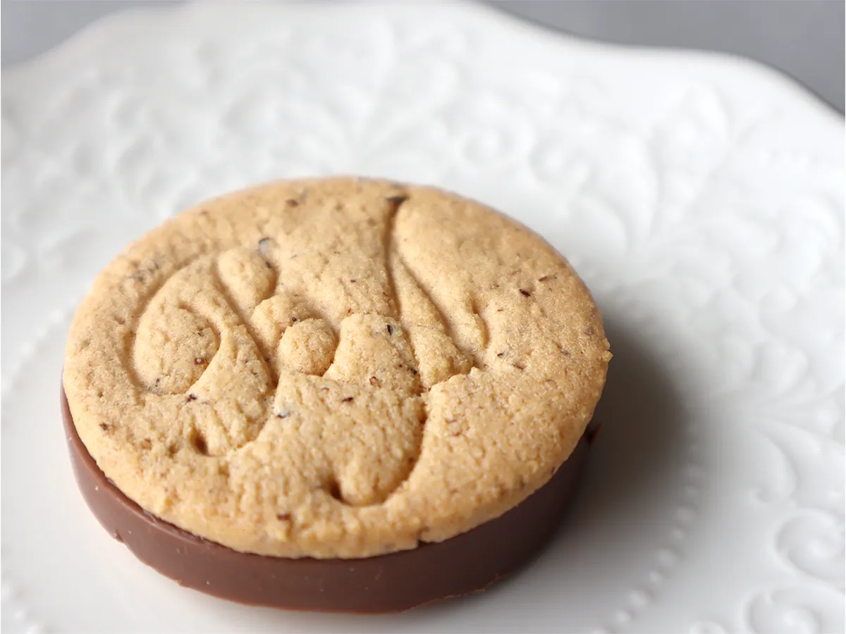 パレショコラサンド ノワゼット
ミルクチョコとナッツのコクが楽しめる一枚