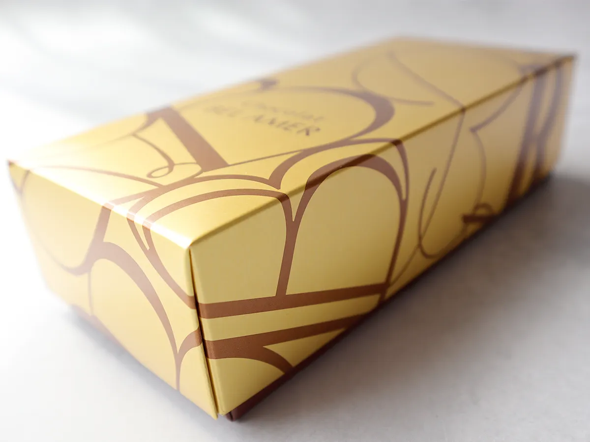 ベルアメール パレショコラサンドのパッケージデザイン