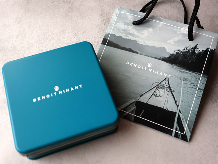 ブノワ・ニアン クッキー缶と専用ショッパー