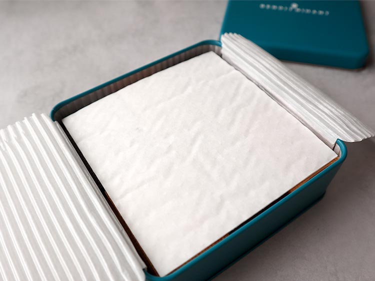 ブノワ・ニアン クッキー缶