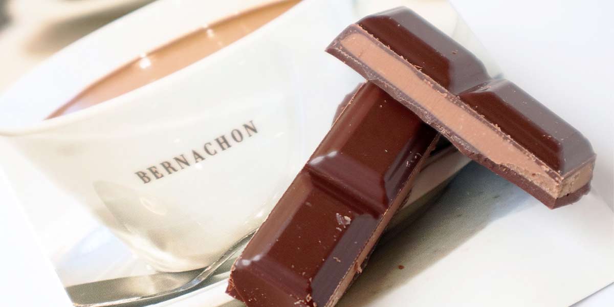 ベルナシオン | ヘーゼルナッツプラリネがたっぷり贅沢なタブレット