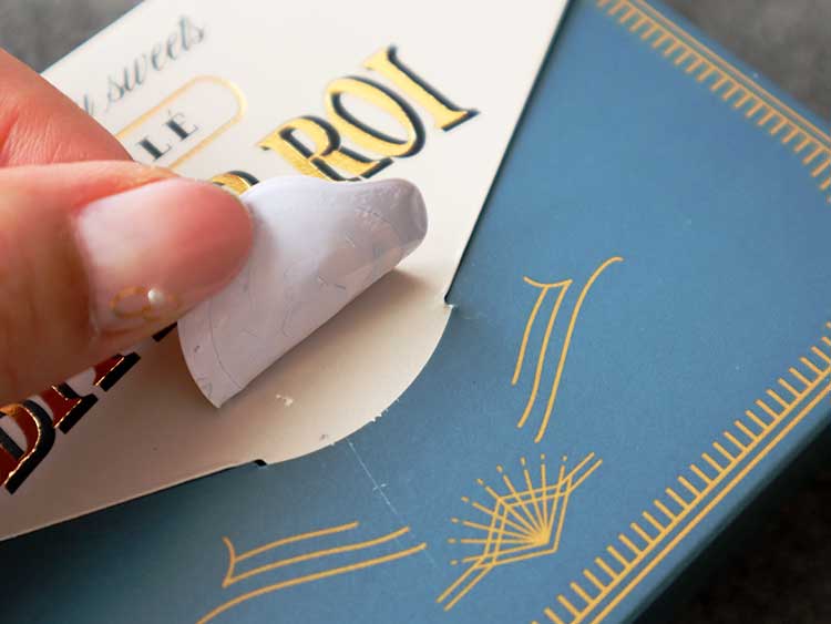 ビターロワ ショコラサブレ 個包装と中身 パッケージ内容