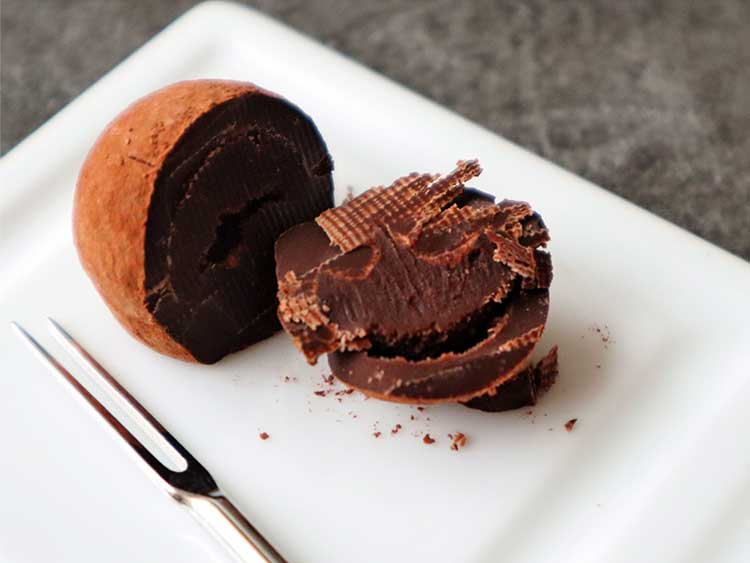 ビターロワ ビタートリュフ 実物 カカオの余韻が楽しめる味わい