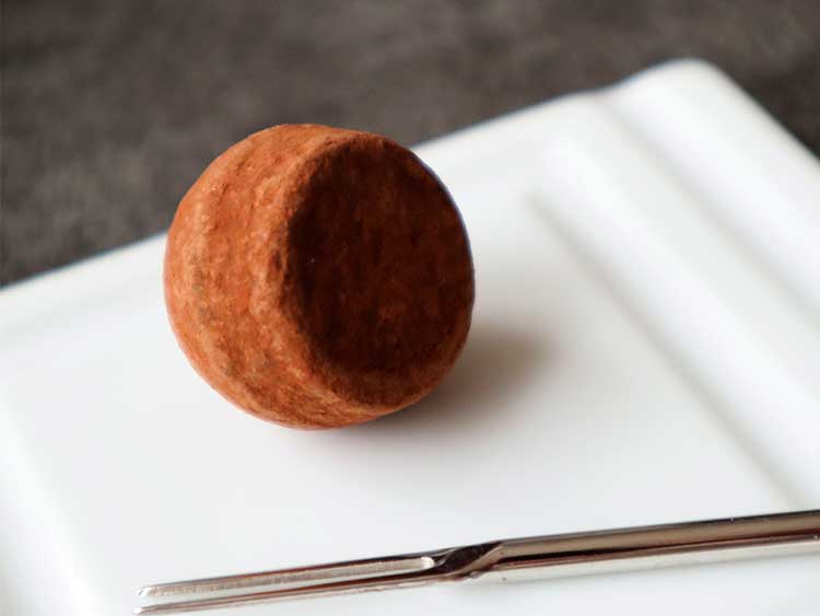 ビターロワ ビタートリュフ 実物 カカオの余韻が楽しめる味わい