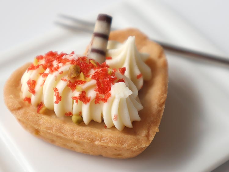 バターの女王　バタータルト　デコレーション部分