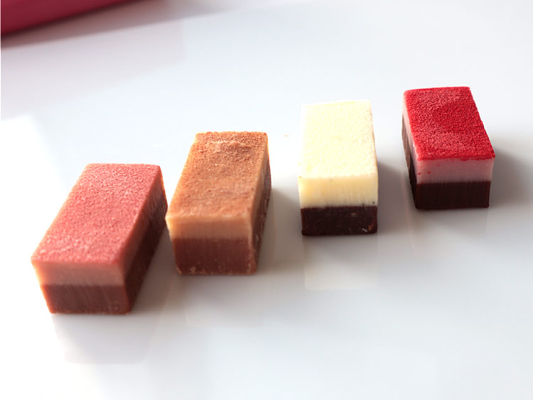 デルレイ「ハーモニアス」2層構造生チョコレートの見た目と断面