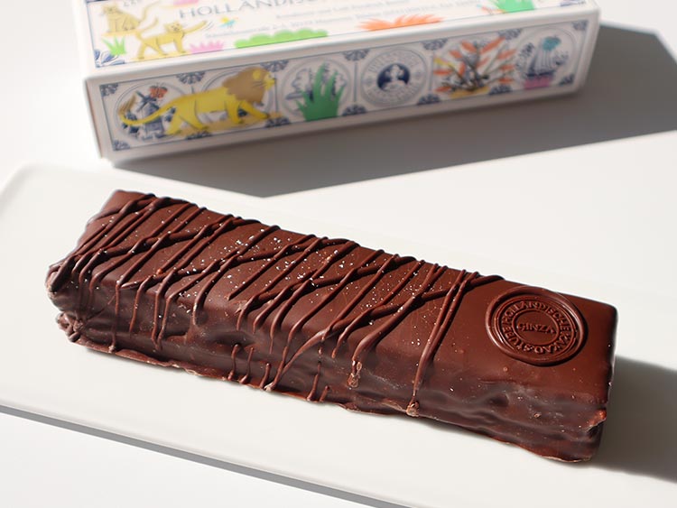 ホレンディッシェ・カカオシュトゥーベの銀座三越限定「銀座ミルフィーユクランチ」。