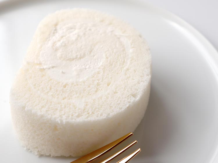 白い恋人ロールケーキの味わい