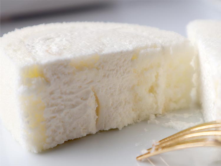 白い恋人ロールケーキの味わい