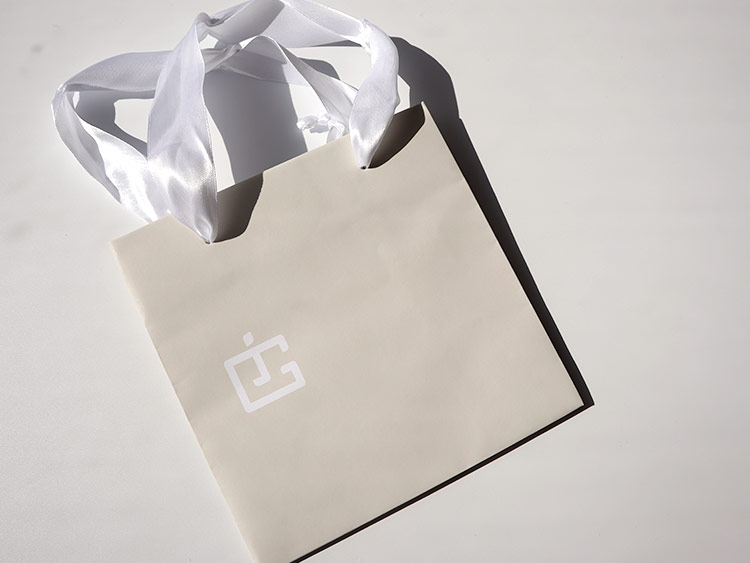 ジャック・ジュナン ショッパー 背面ロゴ