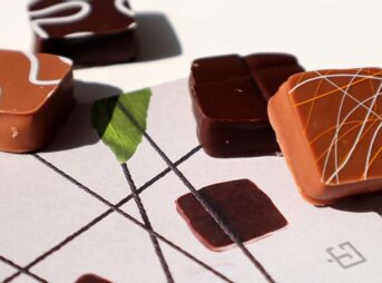 ジャック・ジュナン | 高島屋限定 「ボンボンショコラ」素材の個性が際立つ繊細な味わい、全9種の魅力を楽しむ