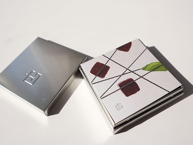 ジャック・ジュナン ボンボンショコラ 開封直後