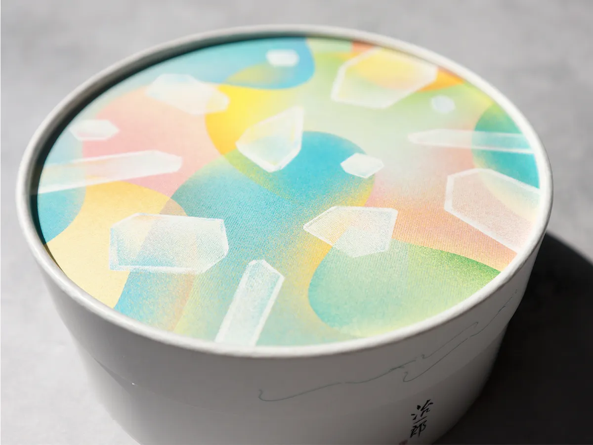 治一郎 しゃりしゃりバウム パッケージ 外箱 デザイン