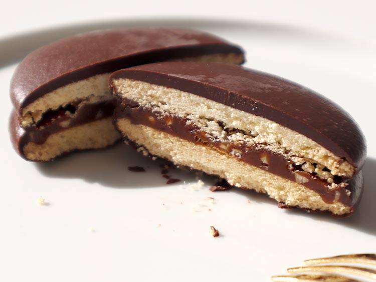 治一郎「キャラメルチョコサンド」の断面