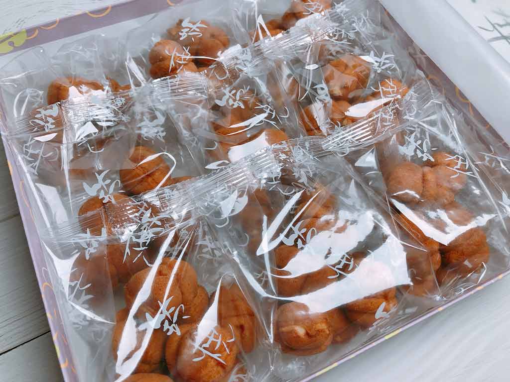 創業明治元年　和歌山県新宮市の老舗　香梅堂　珠洲焼は数個ずつ個包装になっています