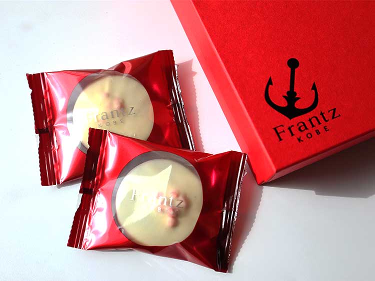 神戸フランツ 神戸苺トリュフサブレ 個包装と箱内部のパッケージ内容
