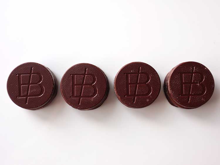 フィリップ・ベル「サブレ ショコラ キャラメル」の見た目とチョコレートの特徴