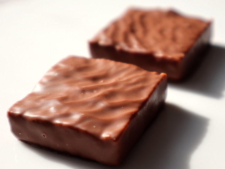 フィリップ・ベル クッキー チョコチップ ヘーゼルナッツ入り 見た目