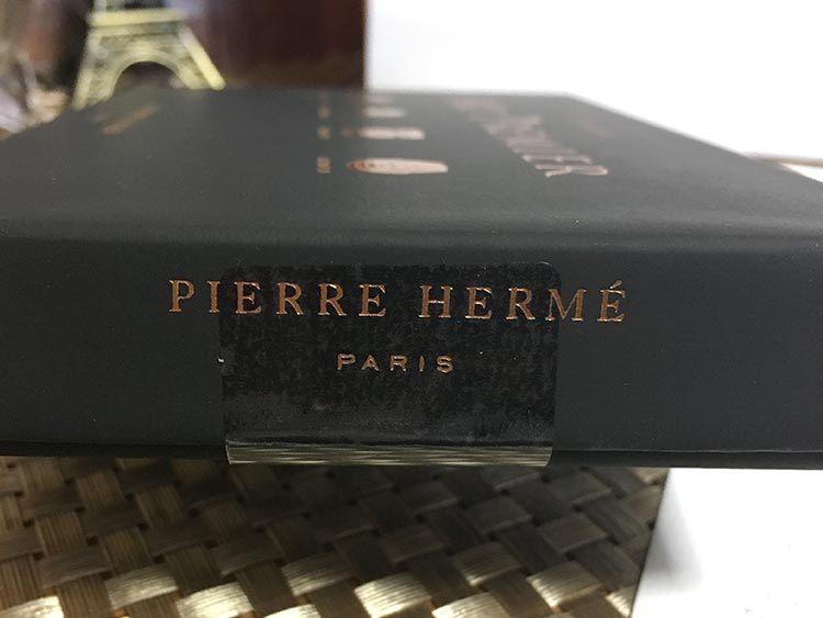 PIERRE HARME PARIS ピエール・エルメ・パリ プティ マスク アール プルミエ パッケージデザイン