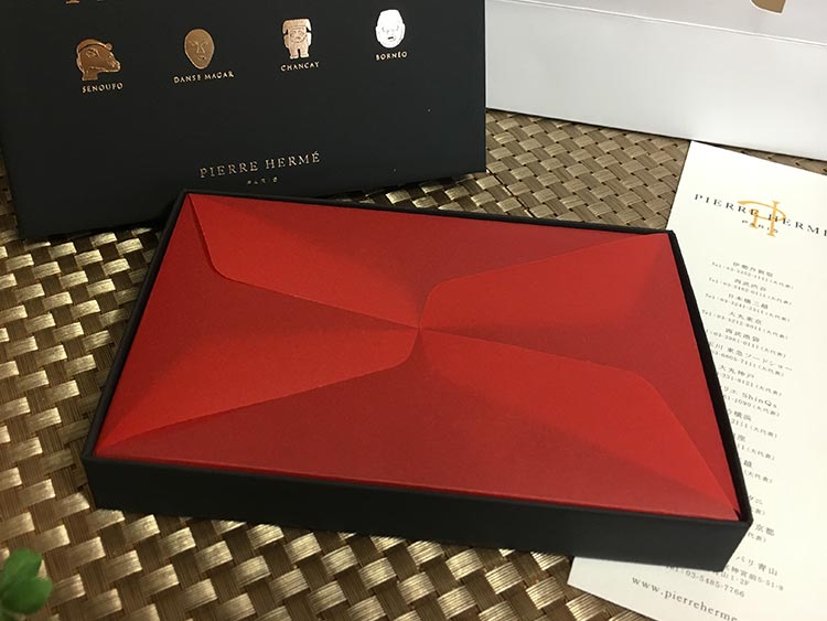 PIERRE HARME PARIS ピエール・エルメ・パリ プティ マスク アール プルミエ