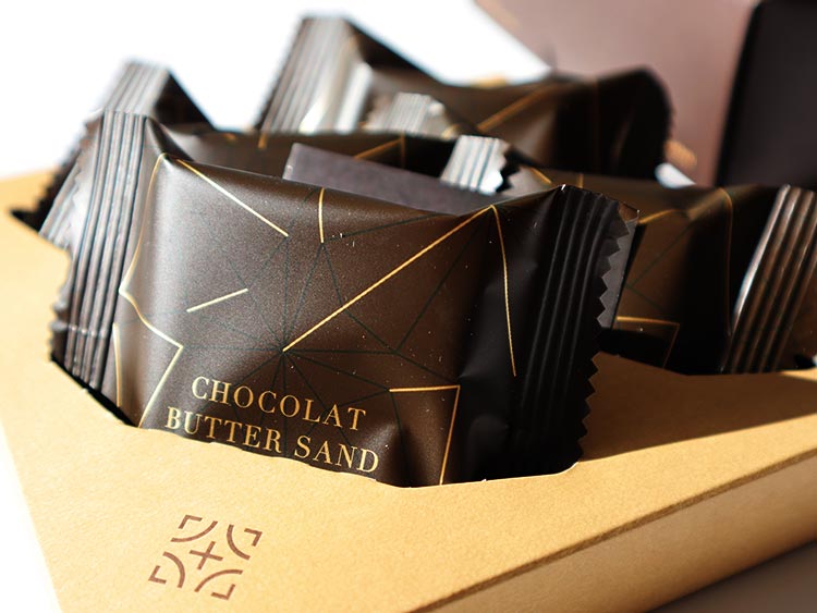 プレスバターサンド　ショコラバターサンドのパッケージデザイン