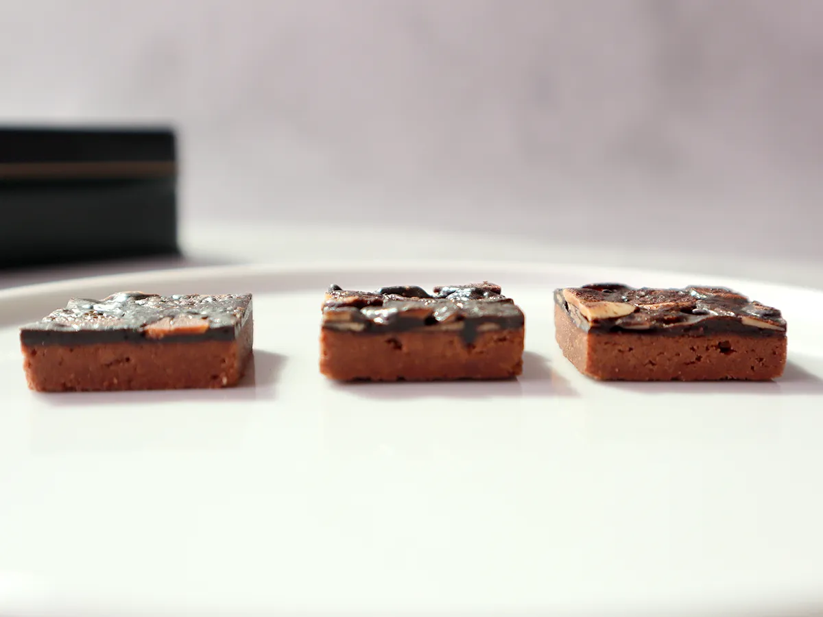 六縣堂フロランタンチョコレートの見た目とサイズ