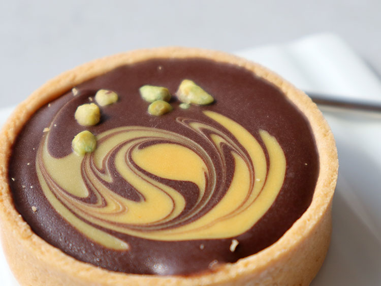 ロイスダール タルト・オ・ドバイ カダイフとピスタチオのショコラタルト