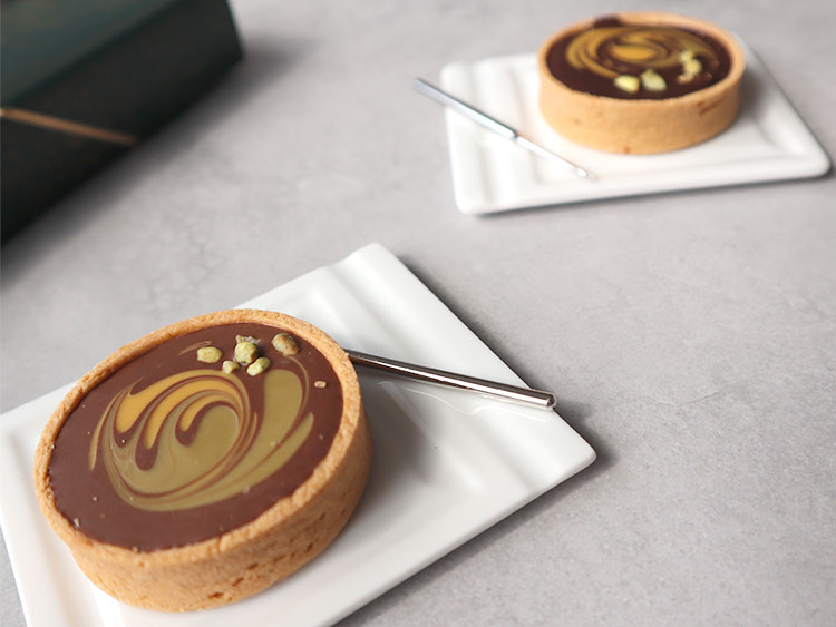 ロイスダール タルト・オ・ドバイ カダイフとピスタチオのショコラタルト