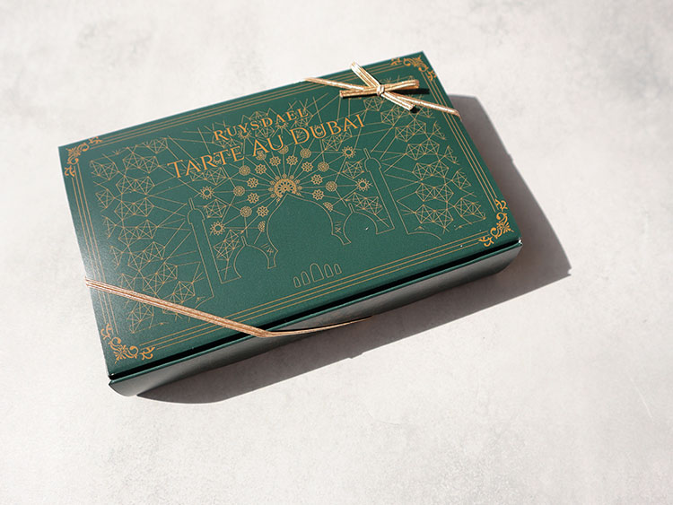 ロイスダール タルト・オ・ドバイのパッケージ 高島屋限定ショコラタルト