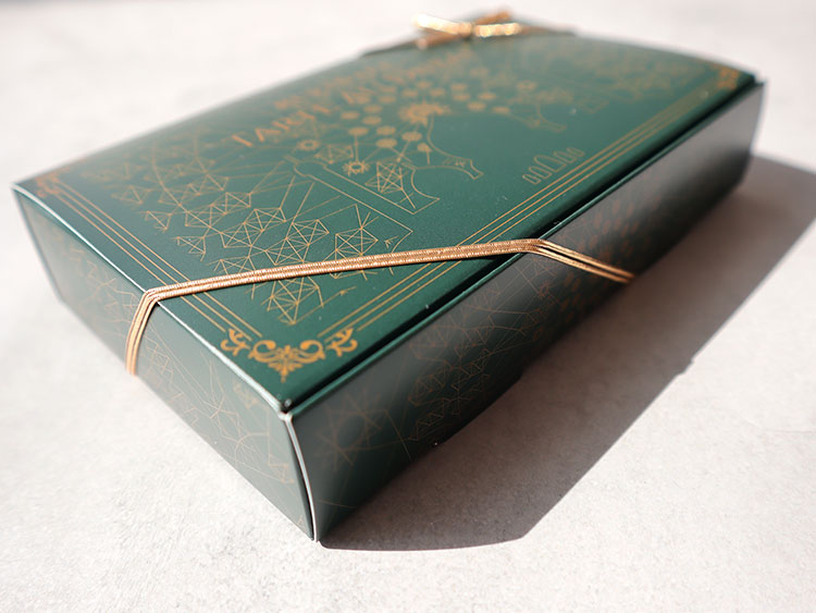 ロイスダール タルト・オ・ドバイのパッケージ 高島屋限定ショコラタルト