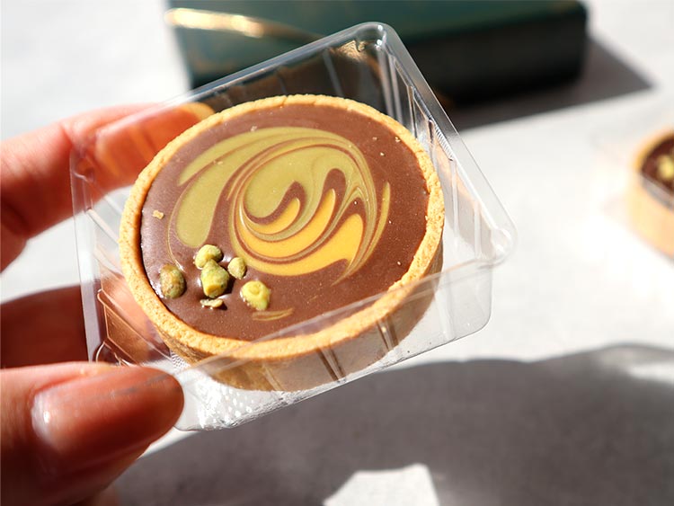 ロイスダール タルト・オ・ドバイのパッケージ内容 個包装ショコラタルト