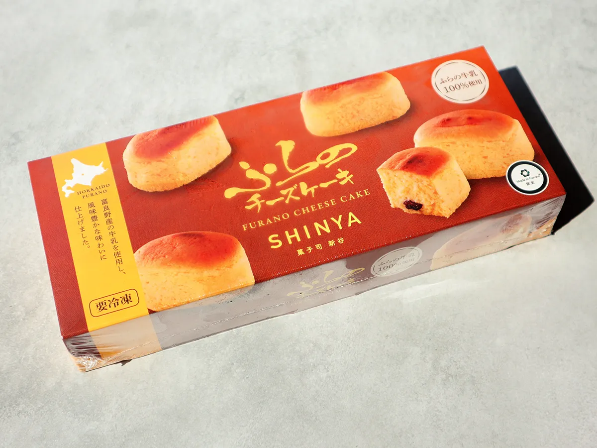 新谷「ふらのチーズケーキ」のパッケージ