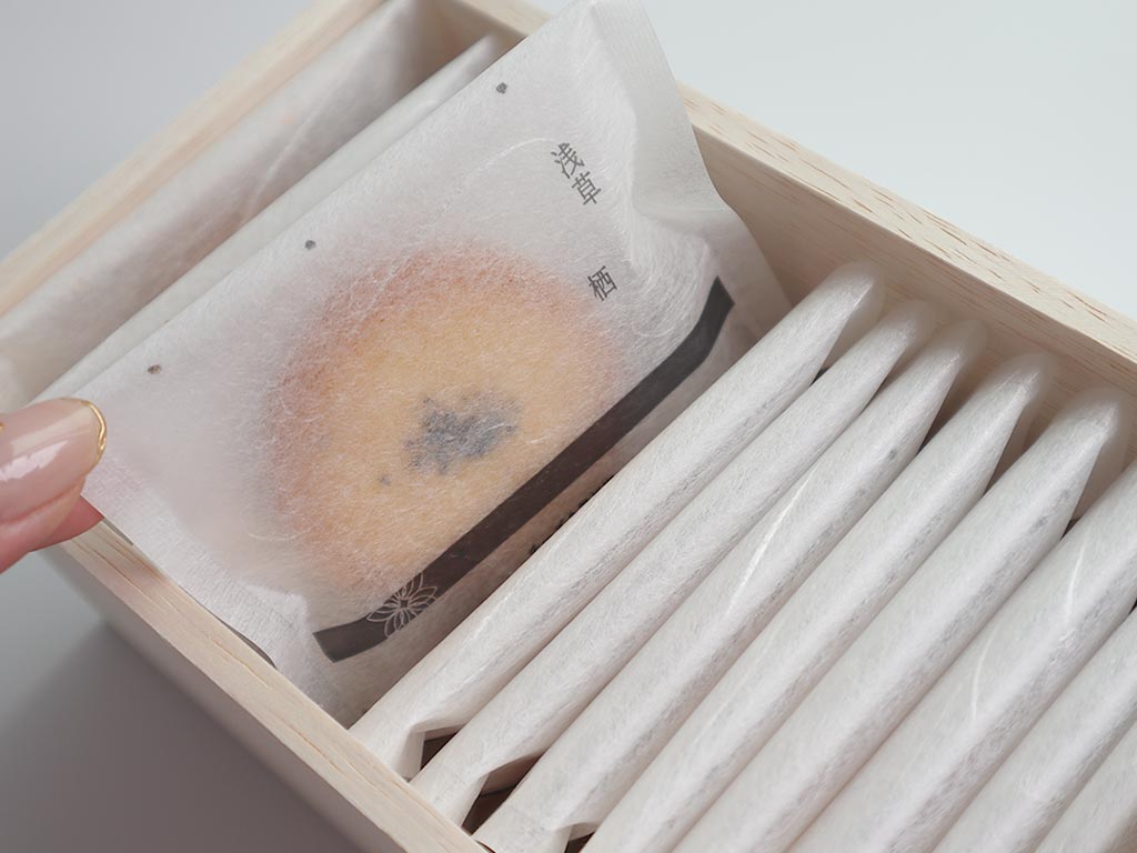 SUMIKA(浅草栖)　至極の逸品「栖クッキー」美しい個包装パッケージ